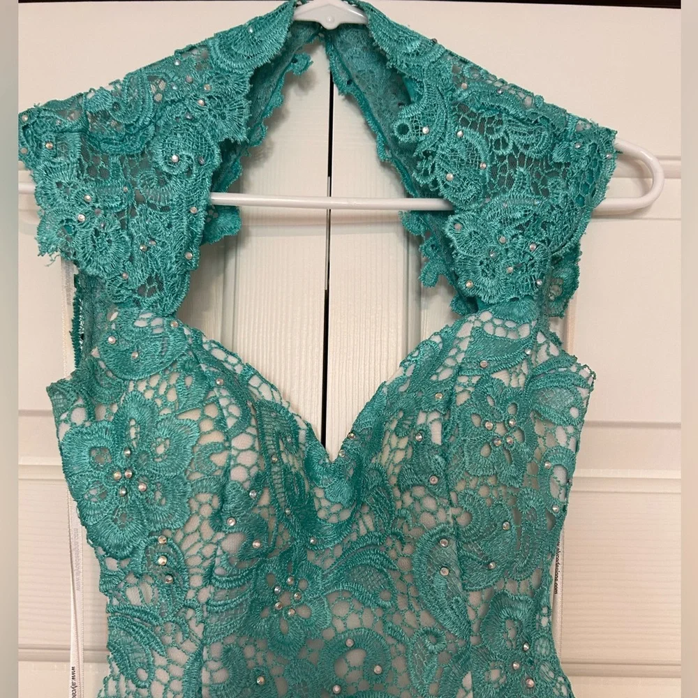 Prom / Formal Dress with Removable Skirt - Picture 2 of 7